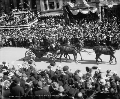 Admiral Dewey und Bürgermeister Van Wyck, Dewey Land Parade, 30. September 1899 von Detroit Publishing Co.